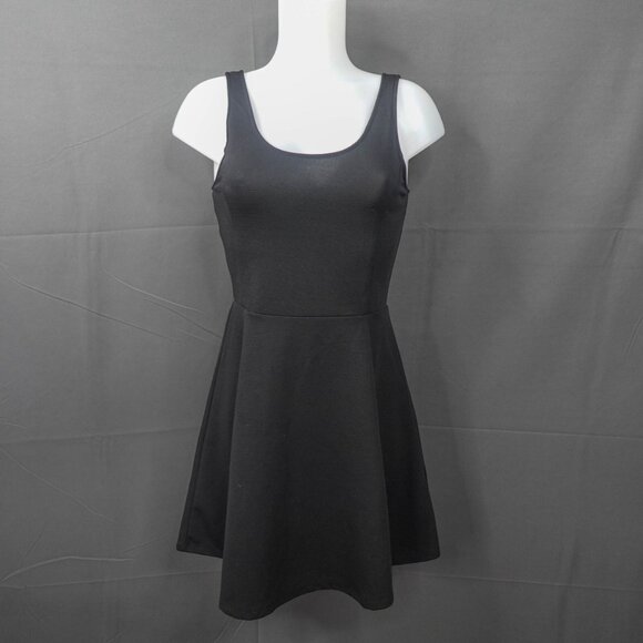 H&M Divided Skater Dress - Picture 1 of 1